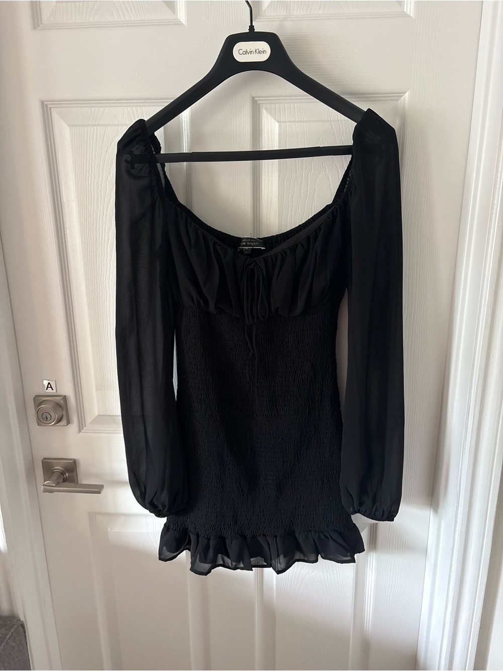Blue Blush black long sleeve mini dress Size M